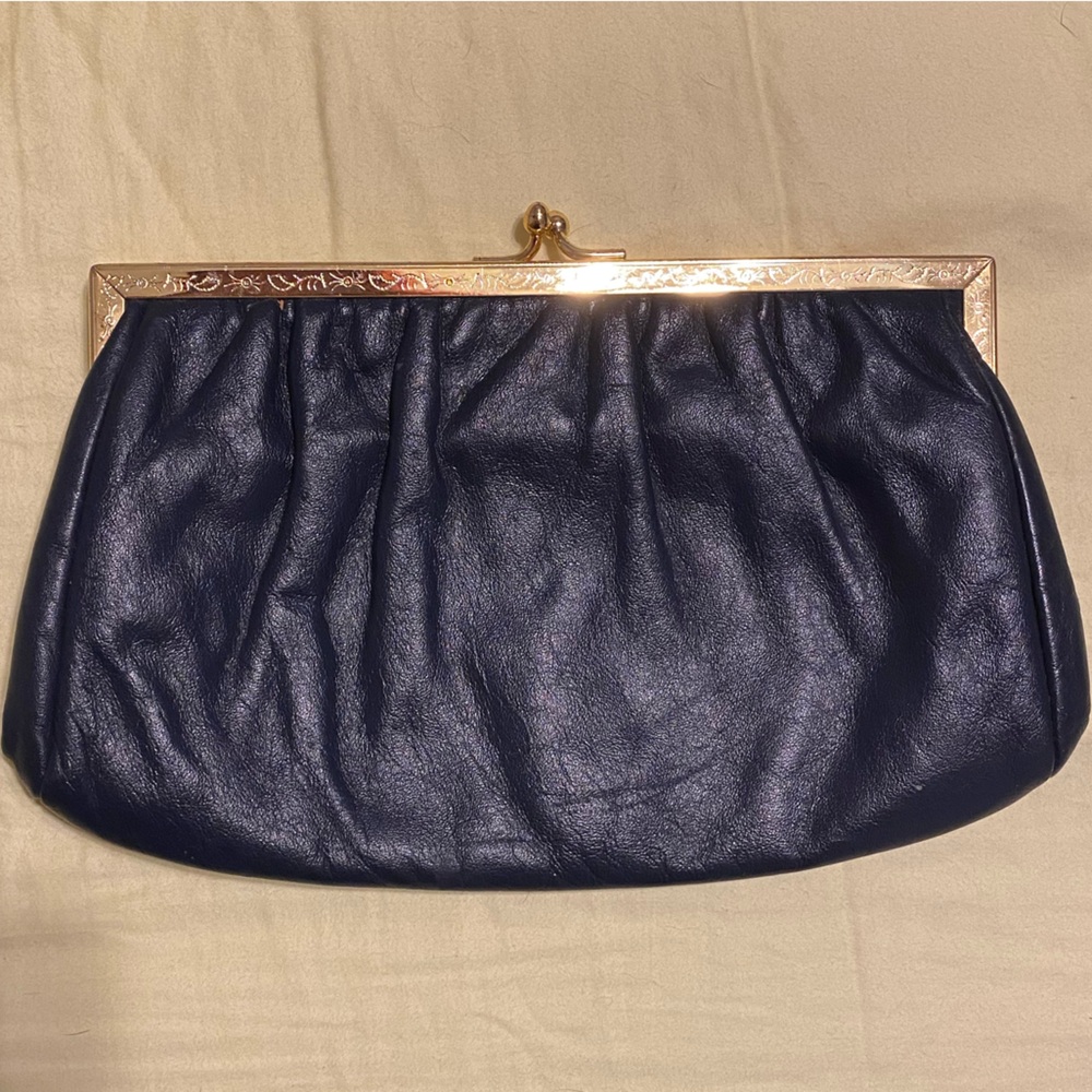 Vintage clutch purse with chain strap